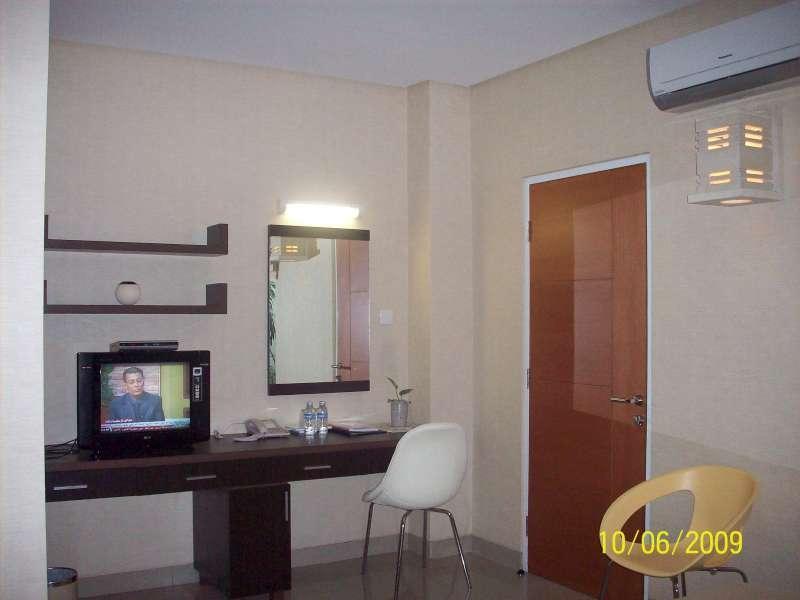 Tirta Mansion Lippo Karawaci Hotel Tangerang Kültér fotó